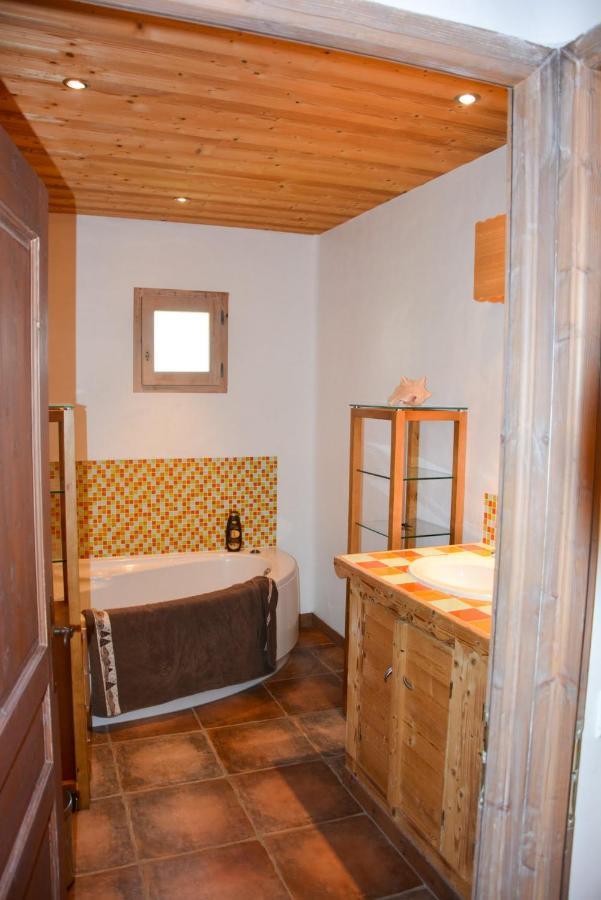 Chalet Des Trappeurs Coeur Vanoise 15 Persons La Plagne Exterior photo