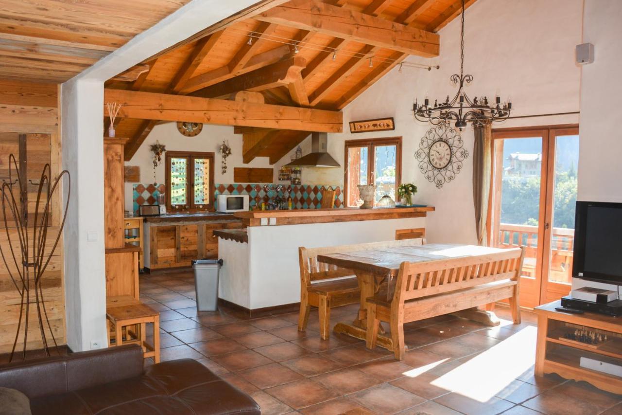 Chalet Des Trappeurs Coeur Vanoise 15 Persons La Plagne Exterior photo